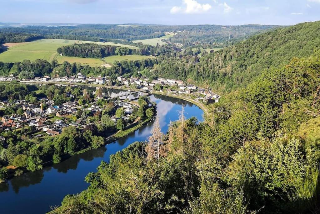 Gîte: À la courbe du fleuve Godinne Exterior foto