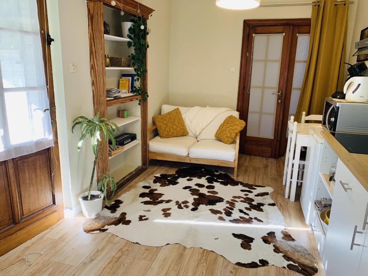 Gîte: À la courbe du fleuve Godinne Exterior foto